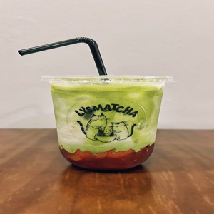 🍓 Iced Strawberry Matcha Latte