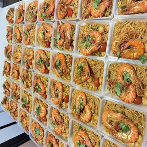 Fried Laksa Tom Tum Prawns